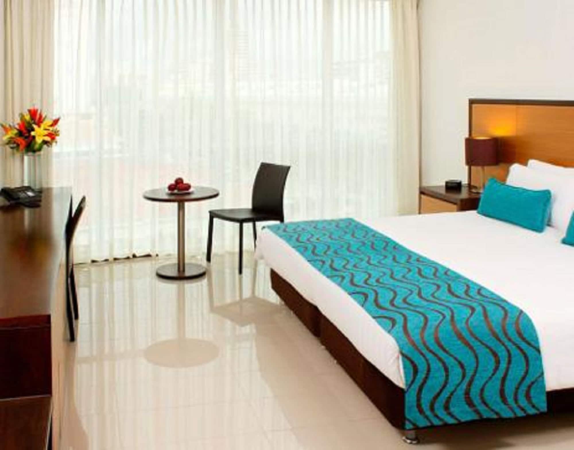 Estelar Alto Prado Барранкилья Экстерьер фото A room at the hotel