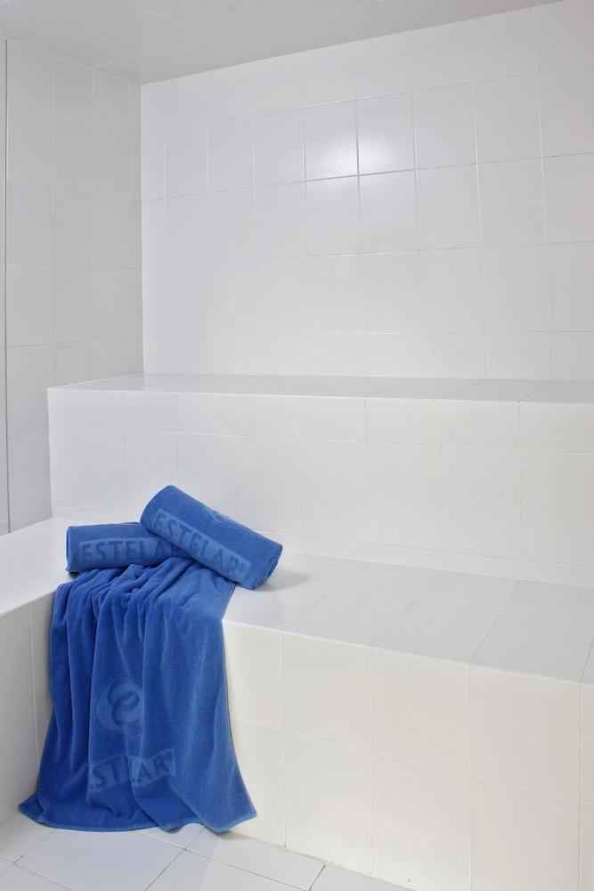 Estelar Alto Prado Барранкилья Экстерьер фото Bathroom tiles