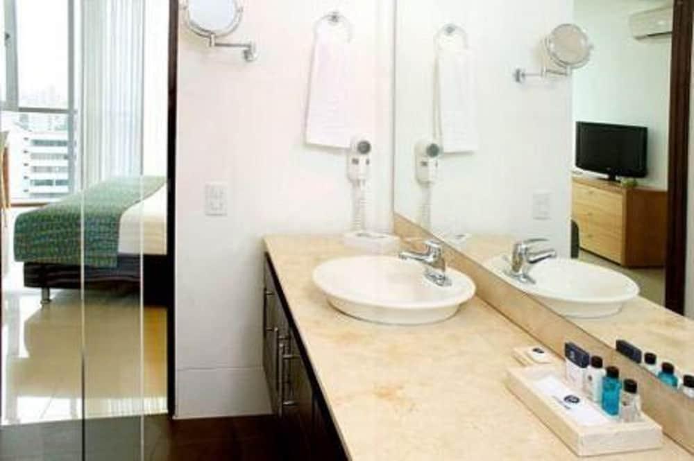Estelar Alto Prado Барранкилья Экстерьер фото Bathroom