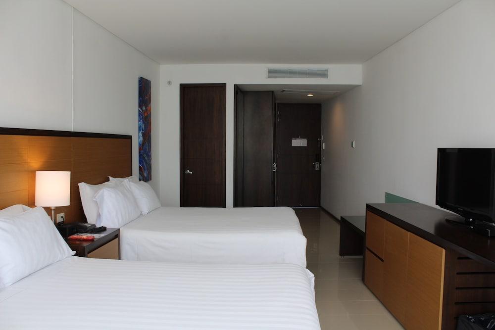 Estelar Alto Prado Барранкилья Экстерьер фото A room at the hotel