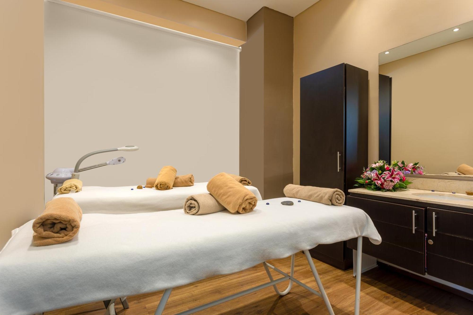 Estelar Alto Prado Барранкилья Экстерьер фото Massage beds
